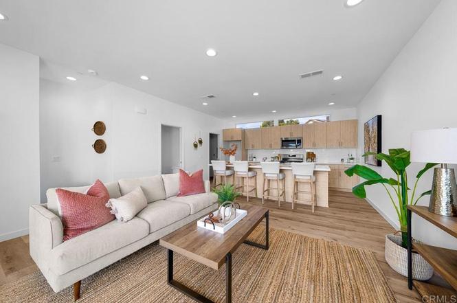 2238 Calle Chanate, San Diego